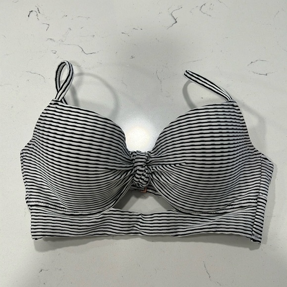 Black/White Bralette Bikini Top - Picture 1 of 3